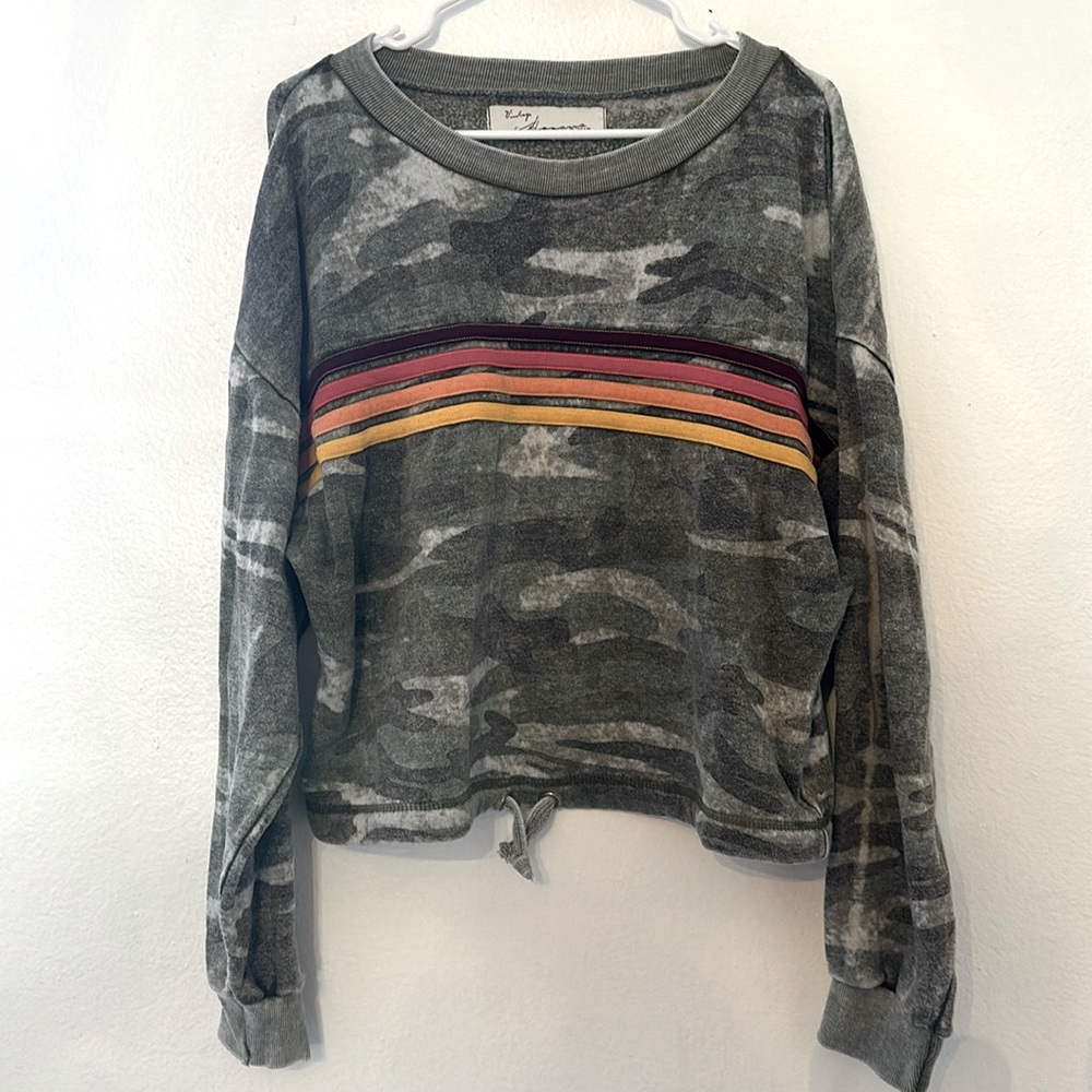 Vintage Havana rainbow striped camouflage drawstring sweatshirt Size Lar…
